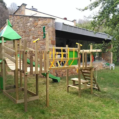 Alojamientos Marel Sanabria Дом отдыха Villarino de Sanabria
