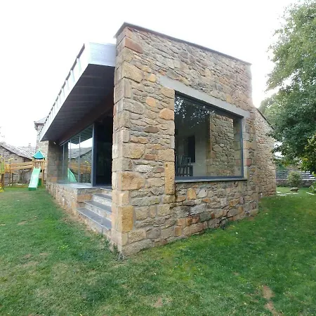 Alojamientos Marel Sanabria * Villarino de Sanabria