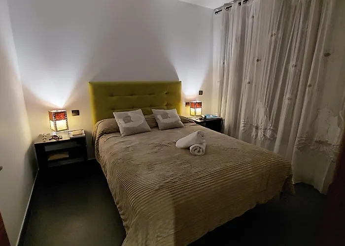 Alojamientos Marel Sanabria *